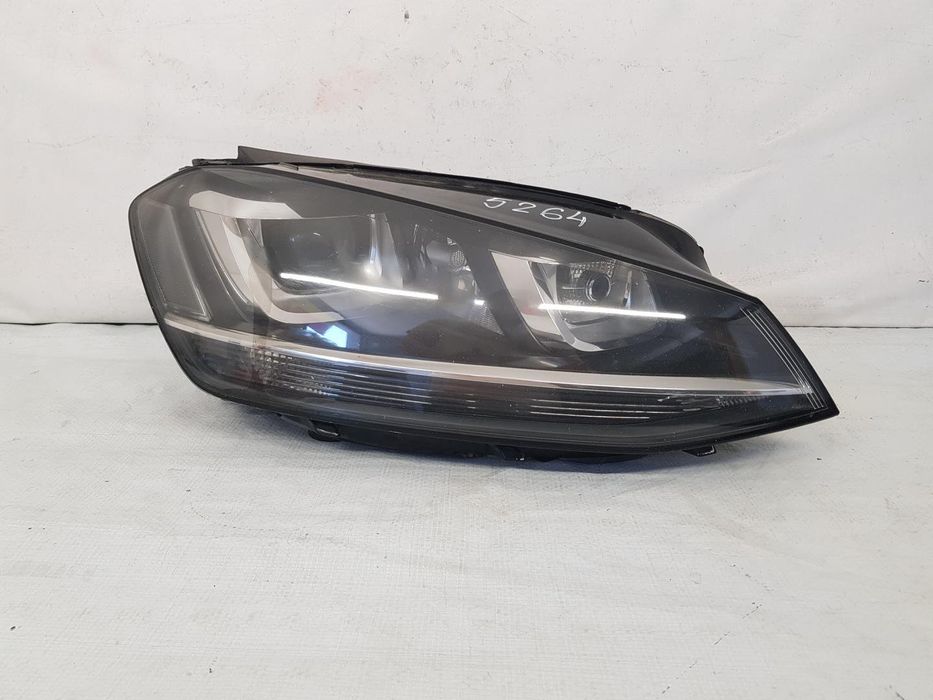 Far dreapta Xenon VW Golf 7 dupa 2013