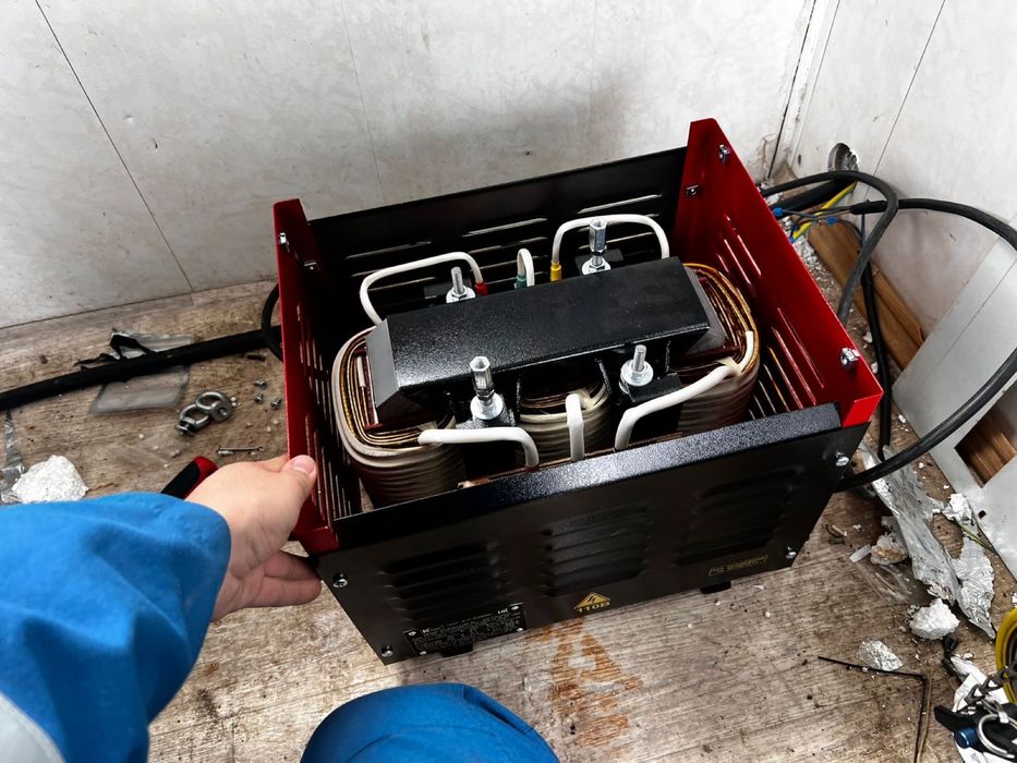 Продается трансформатор трехфазный