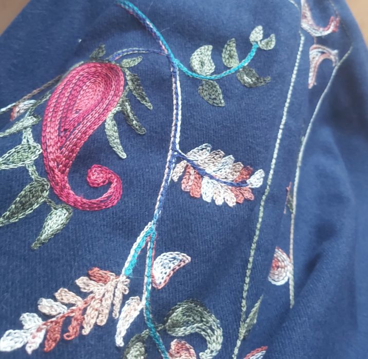 Sal damă superb din cașmir nou cu eticheta