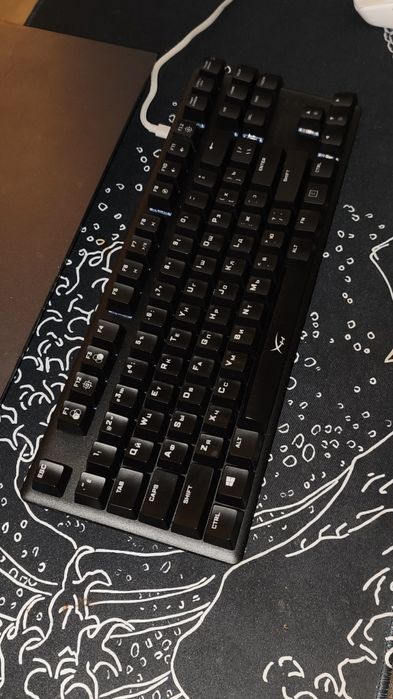 Срочно продам клавиатура Hyper x