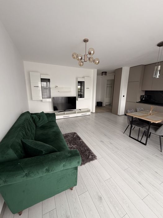 Inchiriez alartament cu 2 camere, Maurer
