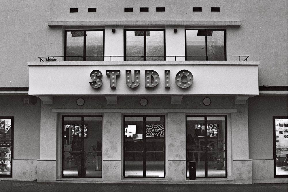 Ilford XP2- Film negativ alb/negru (ISO 400/135-24) expirat în 08/2025