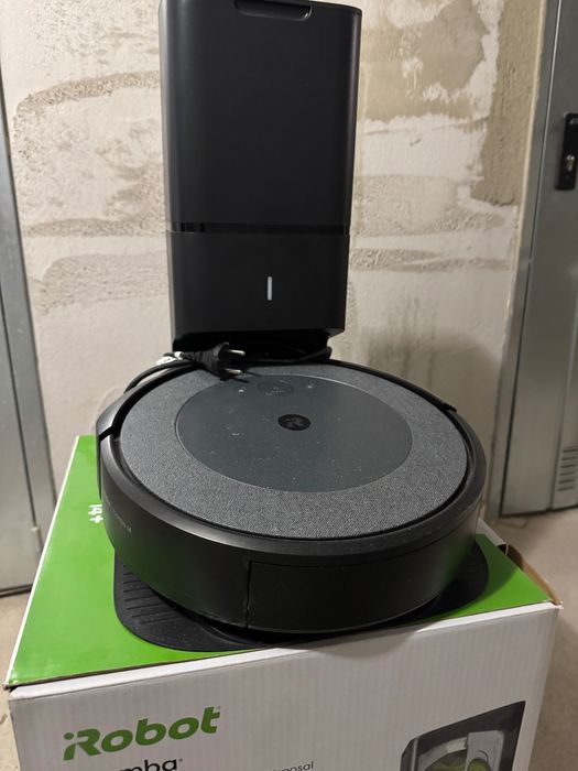 Прахосмукачка Roomba i4