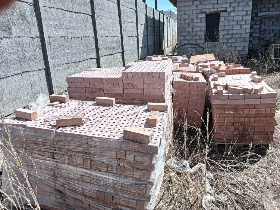 Продам керпич строительный