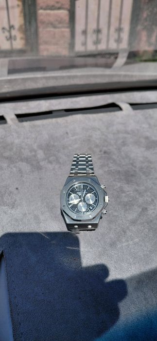 Продам мужские часы