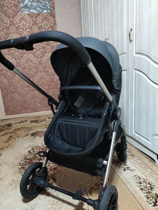 Продам коляску зима лето