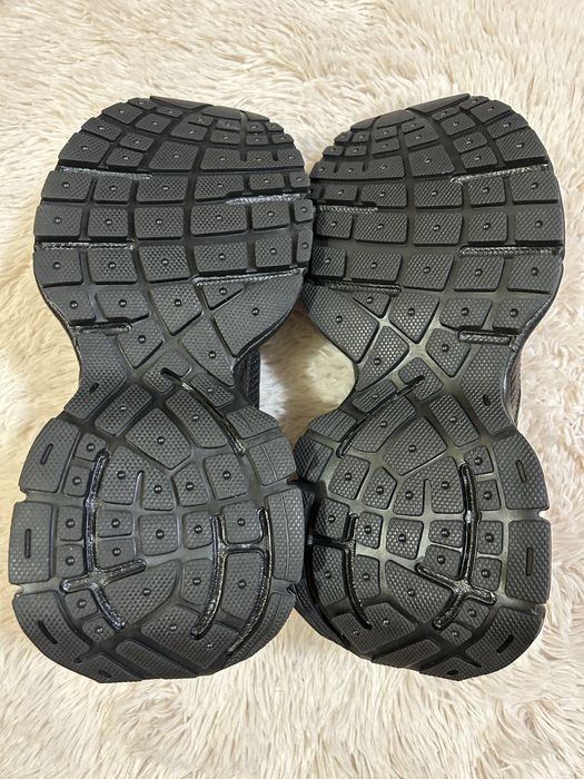 Vând Balenciaga 3XL