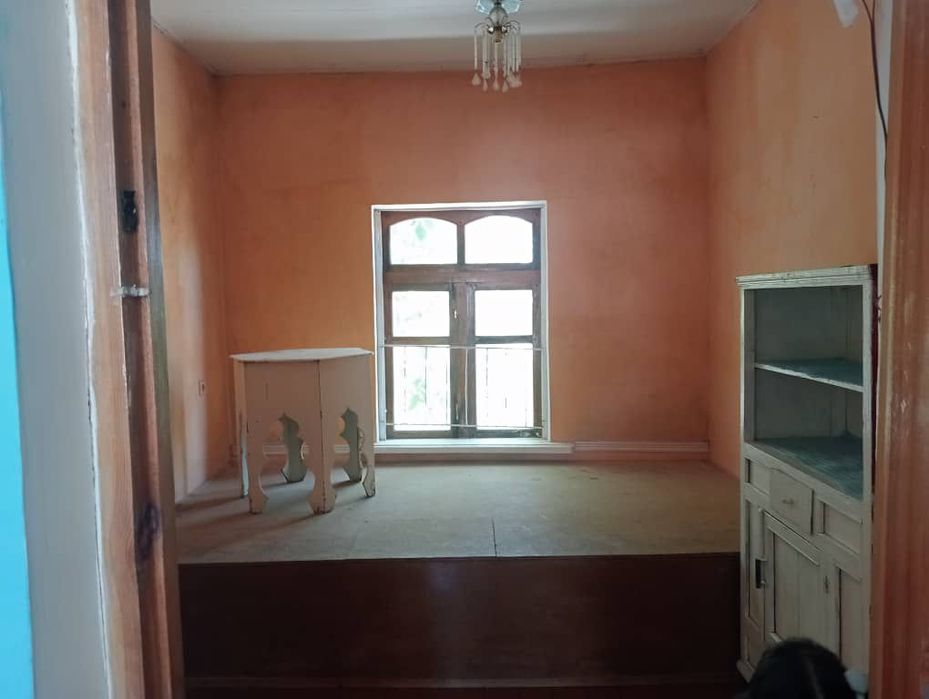 Ховли сотилади газ свет сув бор