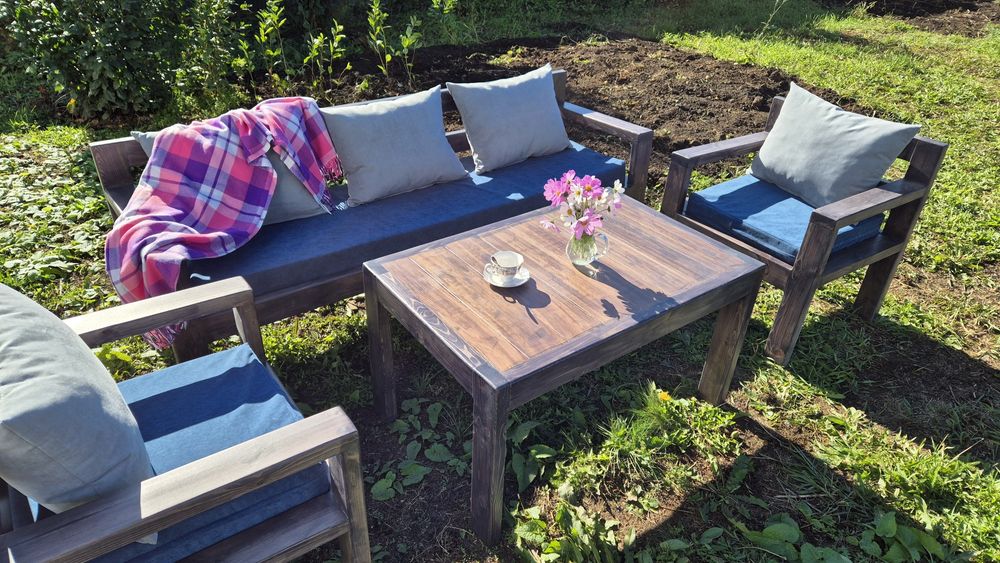 В продаже мебель для отдыха