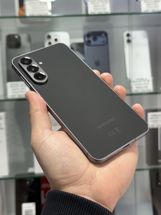 Samsung A56 128 GB 4 Cicluri de Incarcare 8 GB Ram