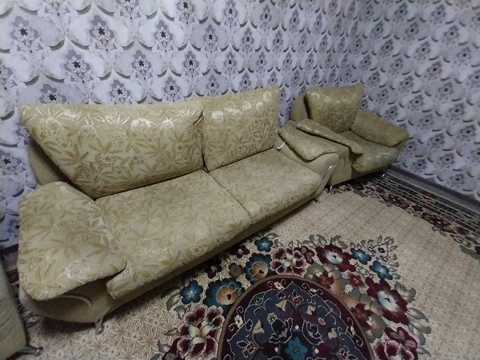 Мебель для зала в хорошем состоянии