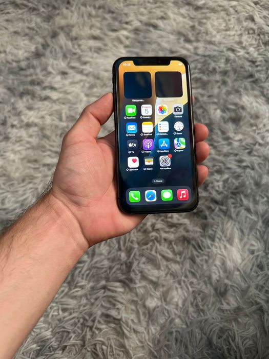 Продам Айфон 11-128GB