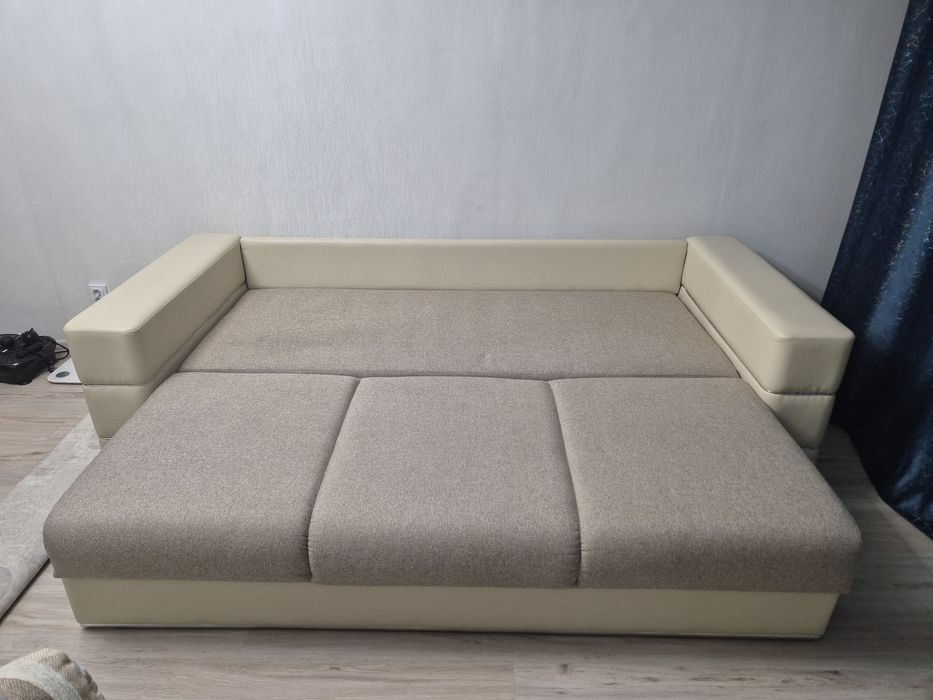 Диван (российского производства)