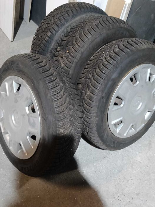 Vand set jante iarna 15 inch Focus 2, Focus 3 195/65R15 GoodYear Ultra