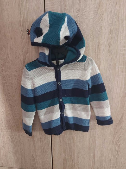 Детска жилетка с ушички