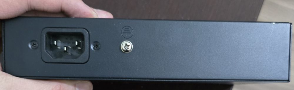 Volta PSD206 - PoE коммутатор (4 PoE + 2 Uplink