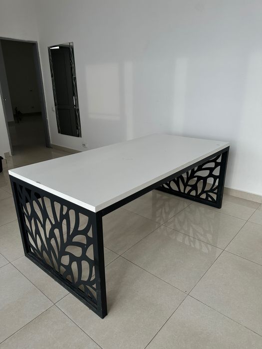 Продаётся офисный / рабочий стол