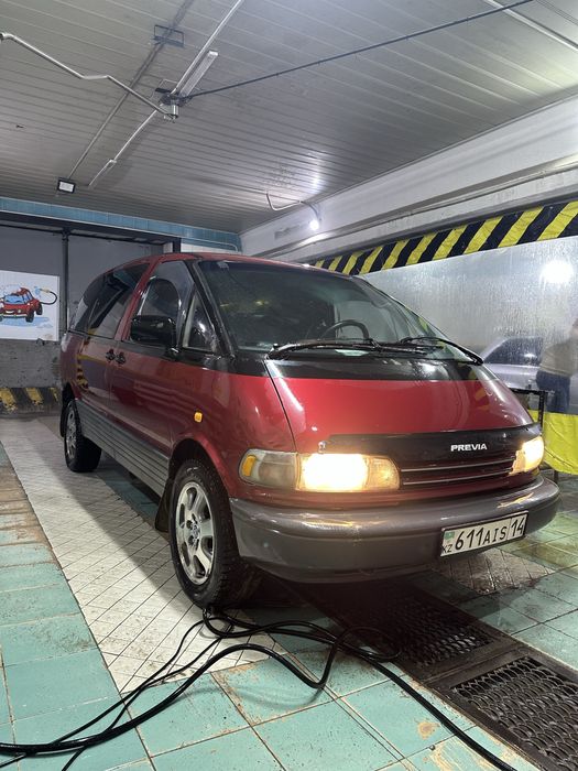 Продам Toyota Previa