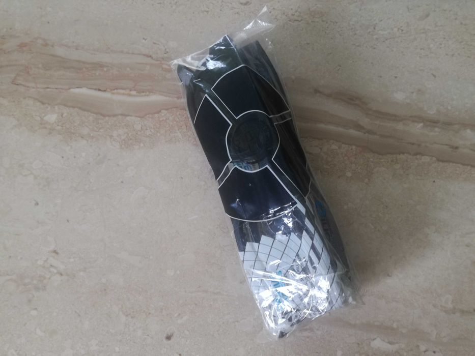 Продавам чисто нов комплект 2бр. оригинални 3D Очила VOLFONI