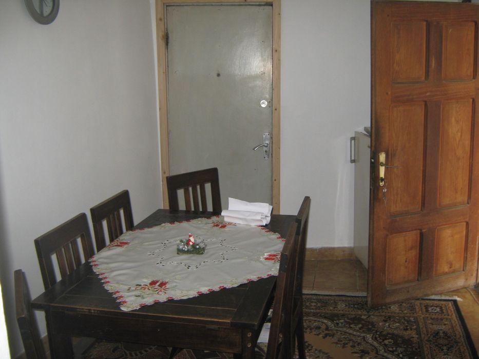 Casa  întreținută,spațioasă răcoroasă în perioade cu temperaturi calde