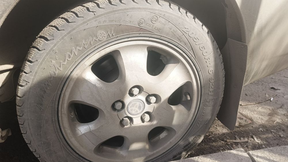 Титанки от ипсум Авенсис версо