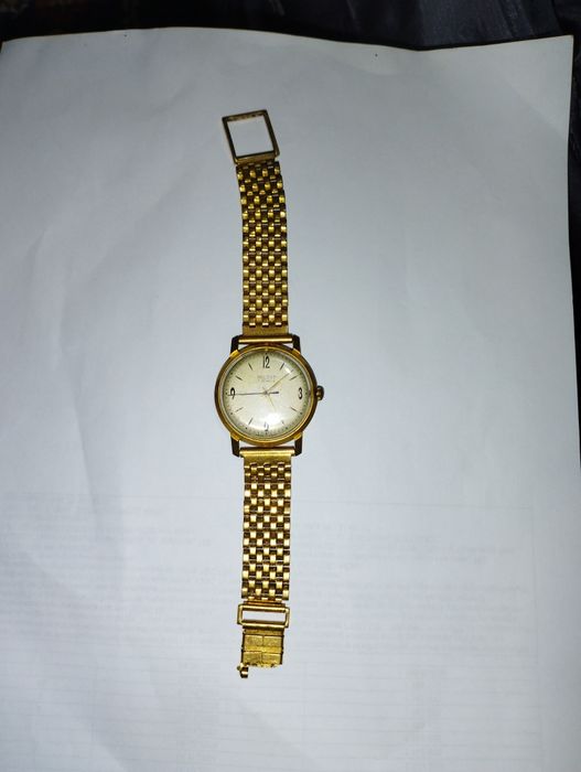 Продаю советский часы и ремешки все позолоченные