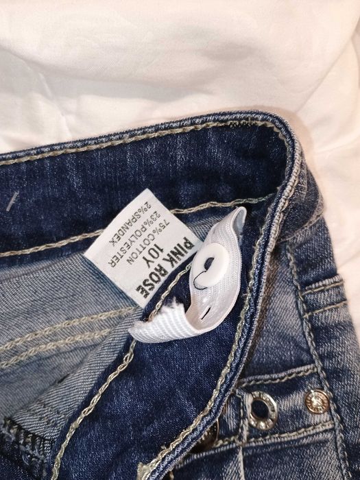 Красиви дънки за момиче