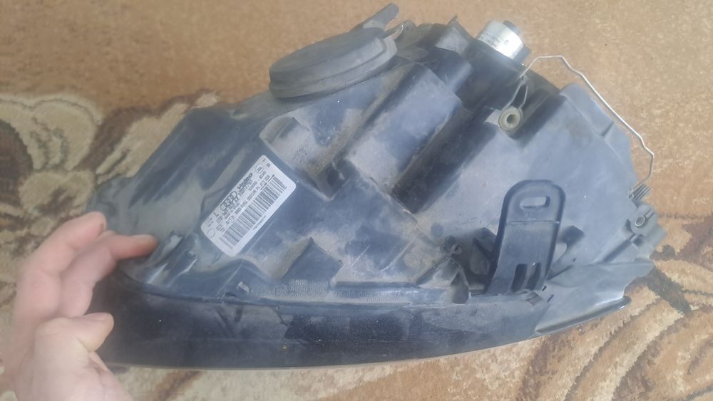 Лед и би ксенон фар за ауди а5 2010г.