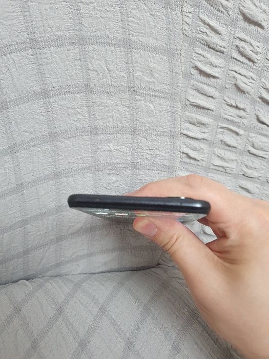 Srochna sotiladi Xiaomi MI 11 Lite 5G NE 8+8/128Gb Black Original