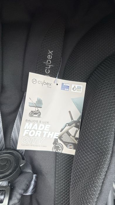 Cybex Balios S Lux 3 în 1 – Nou