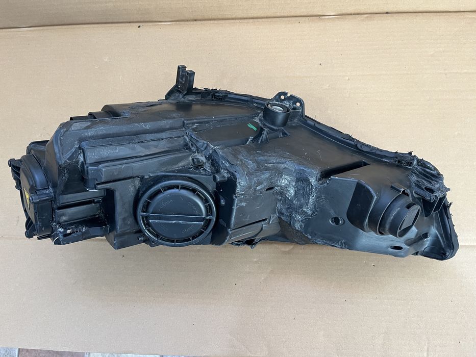 Far dreapta defect / avariat Audi A4 B9 8W