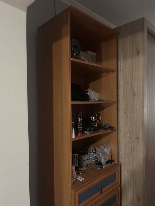 Продам шкаф-пенал, не дорого, срочно!!