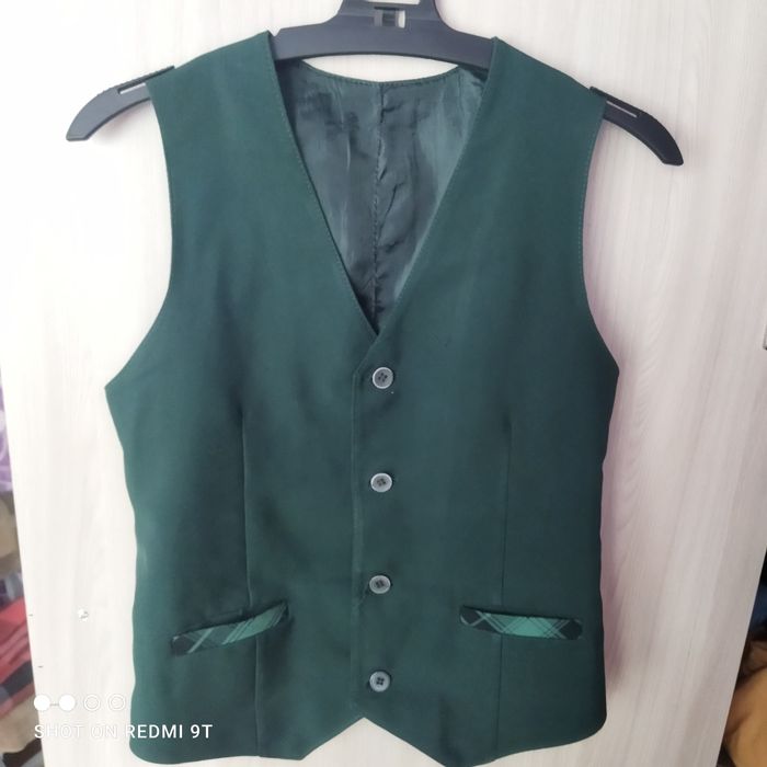 Продам школьную форму 7-8 лет