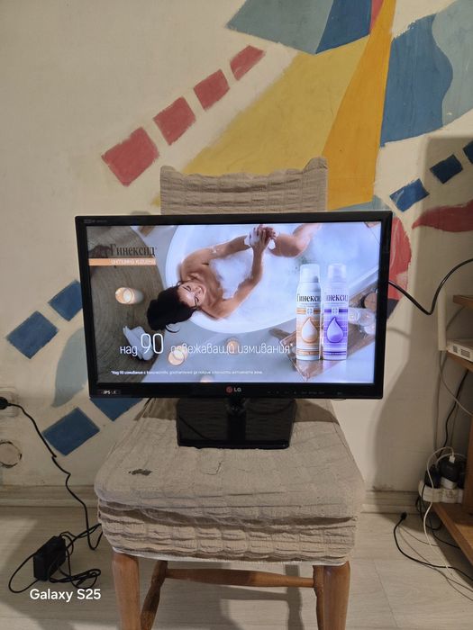 лед телевизор LG 22 инча