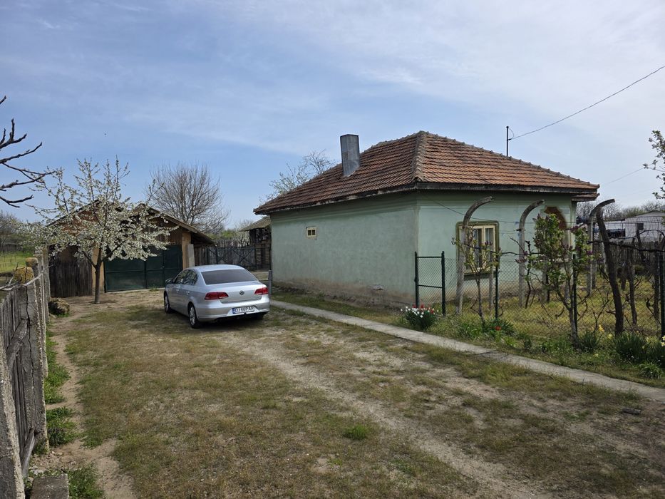 Vand casa comuna Celaru, sat Soreni ,jud.Dolj
