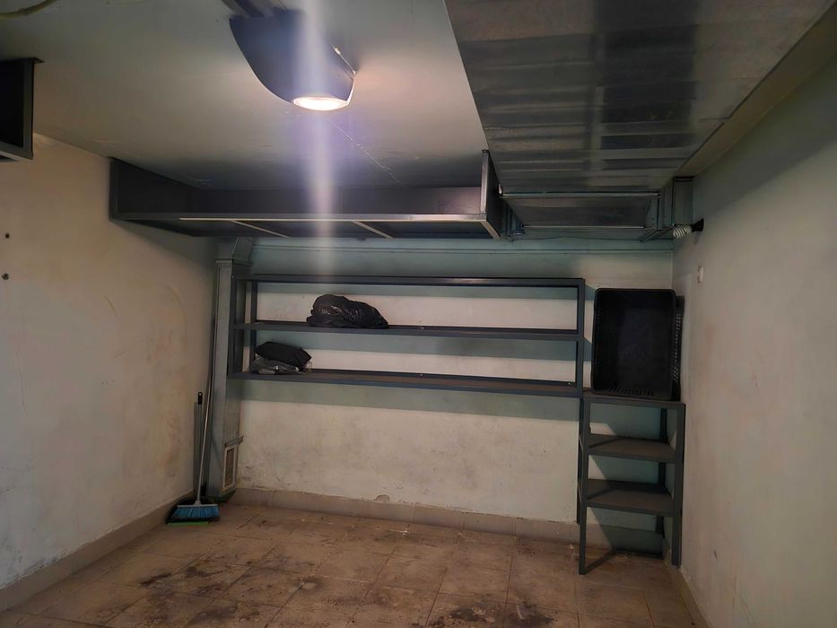 Дава се под наем Гараж / Паркомясто в София, Борово - 16 кв.м за 132.6 € - Снимка #6