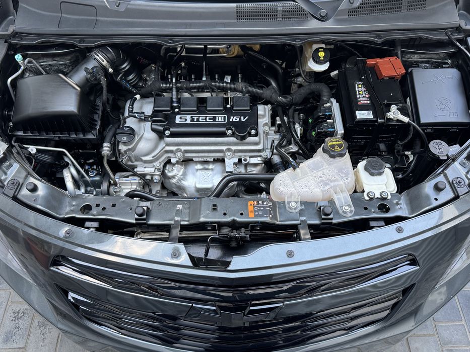 Продам  Cobalt Midnight 2025 год пробег 7200