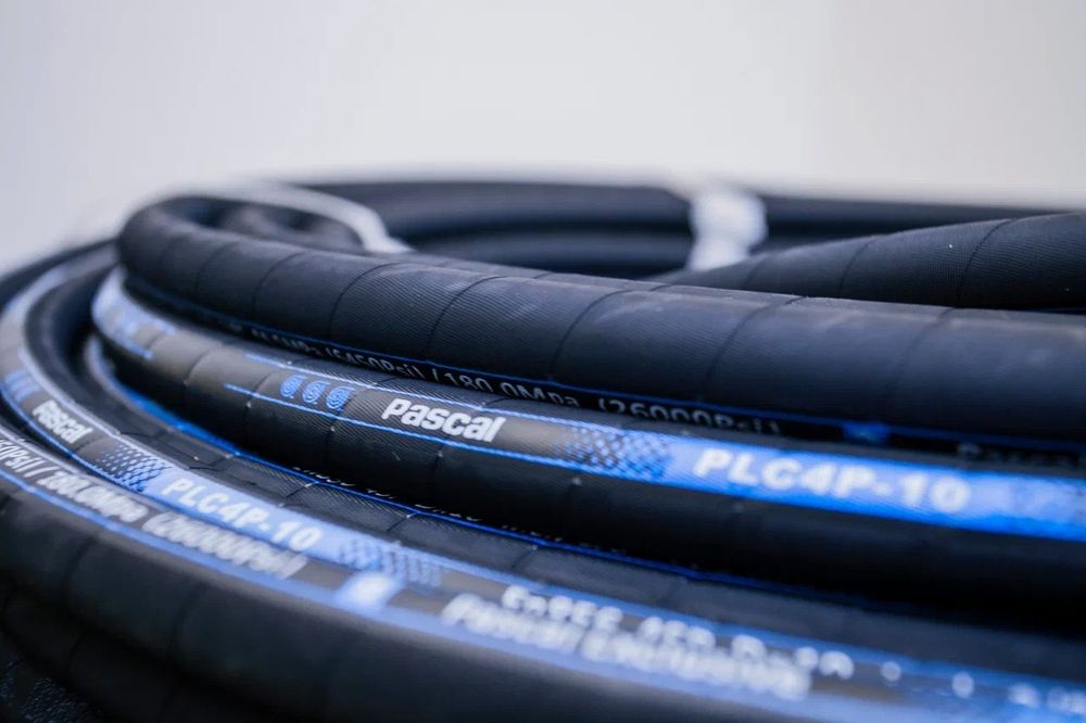 РВД и комплектующие (адаптеры фитинги муфты)