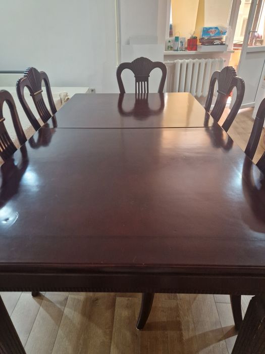 Продам стол со стульями б/у в отличном состоянии