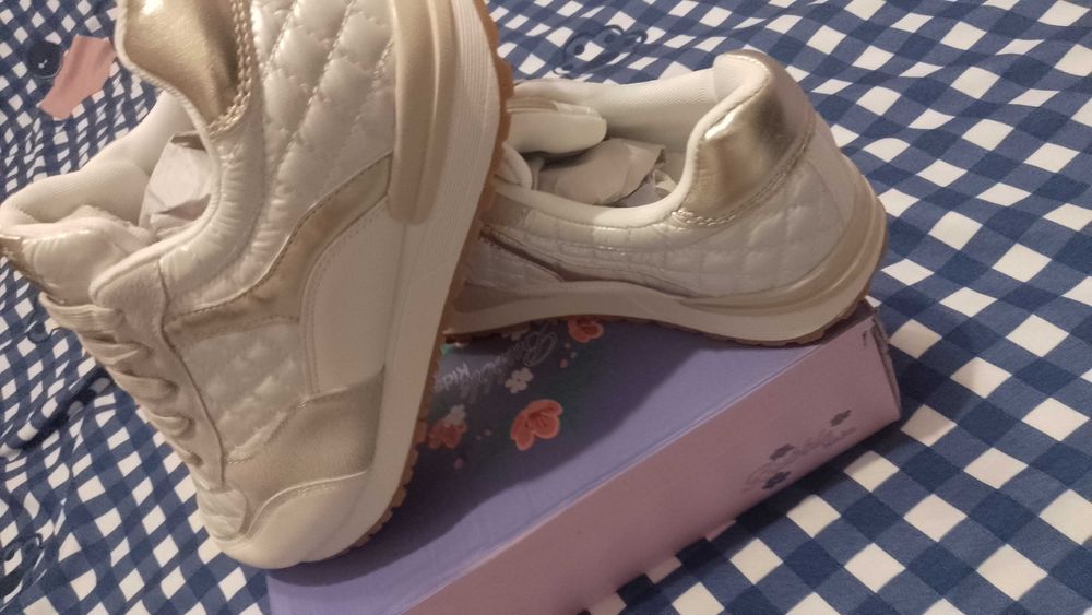 Маратонки 38номер