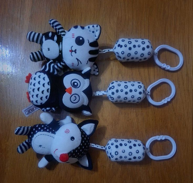 Set 3 zornaitori pentru bebe Alb Negru