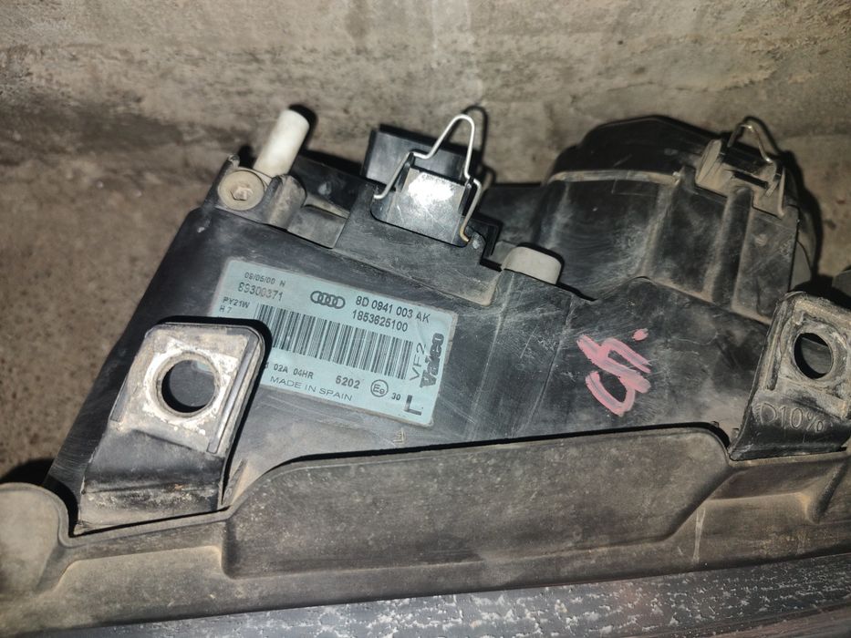 Фарове Ауди а4 б5