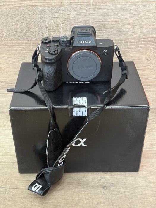 Фотоапарати Sony a7 IV и Обективи за Sony E-mount