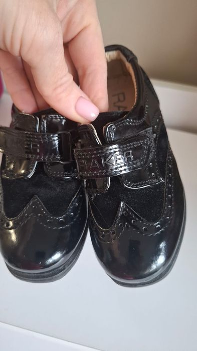 Красивые туфли на мальчика 22р