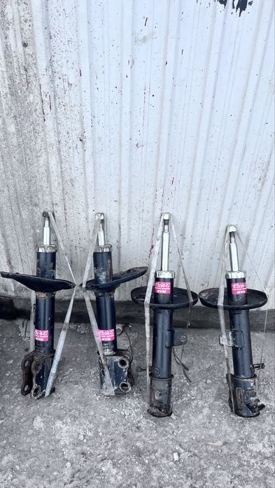 Амортизаторы на Лексус RX-300 Kayaba буу