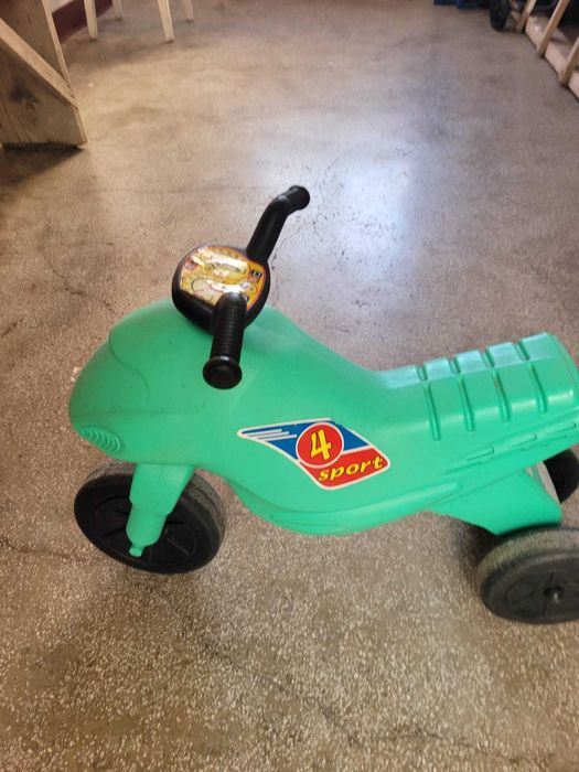 Motocicleta copii cu trei roti fara pedale