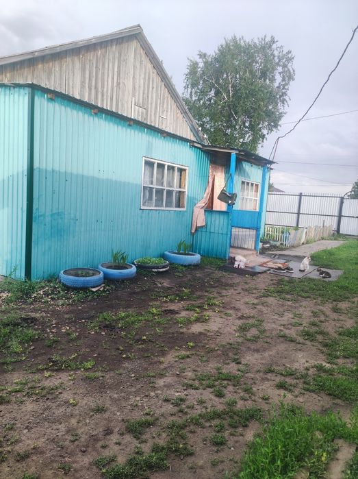 Продам дом большой 12мил 0000