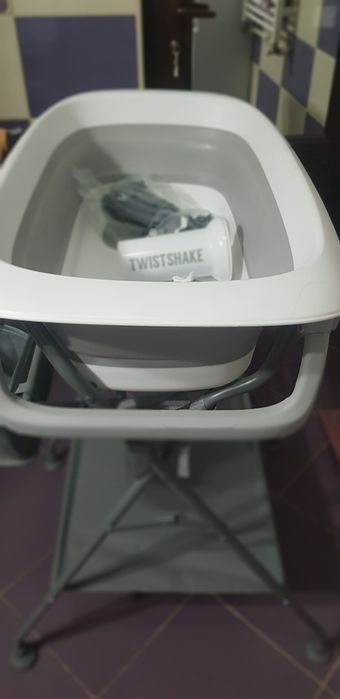 Vand cadita baie bebe puțin folosită.