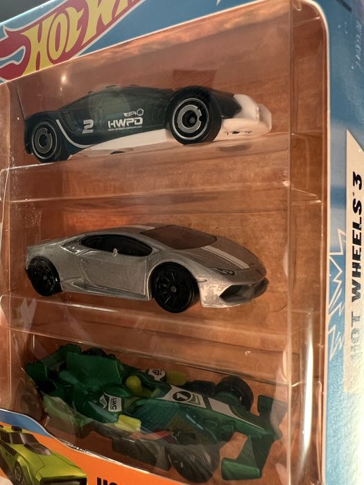 Mattel Set cu 3 mașinuțe Hot Wheels