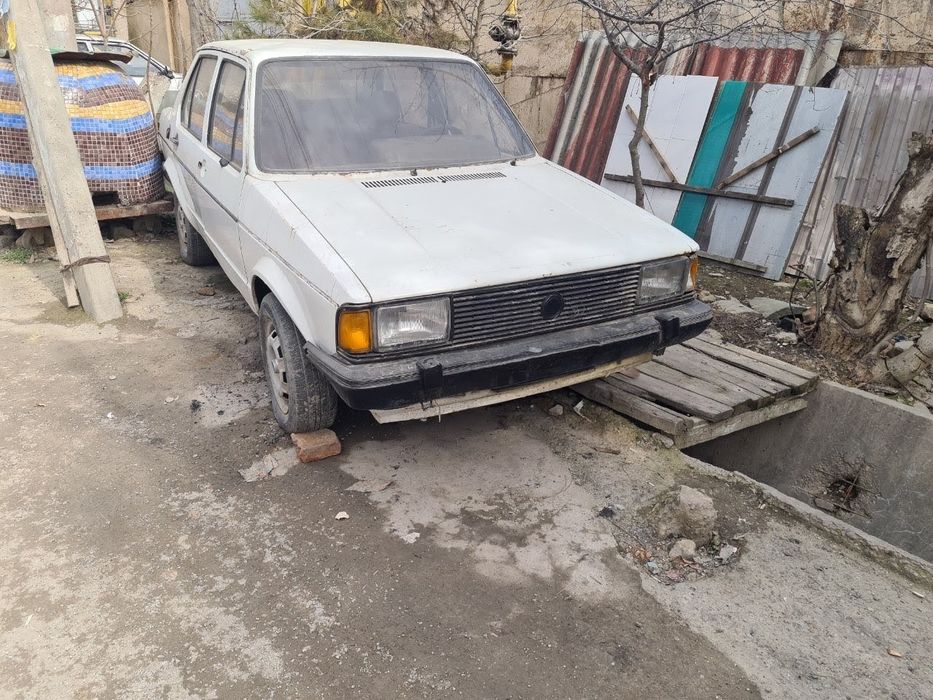 Продам на запчасти Фольц Ваген Джетта 1 ,1981 г.